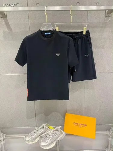 Conjunto Preto Triângulo