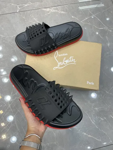 Amiri / Burberry / Louboutin 07