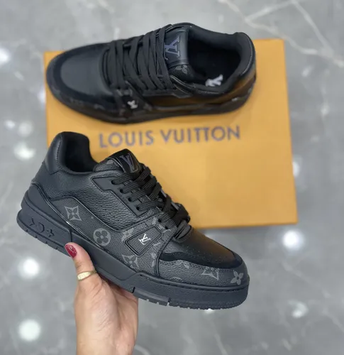 Tênis Trainer Preto Monograma Escuro
