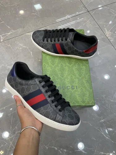 Gucci 37