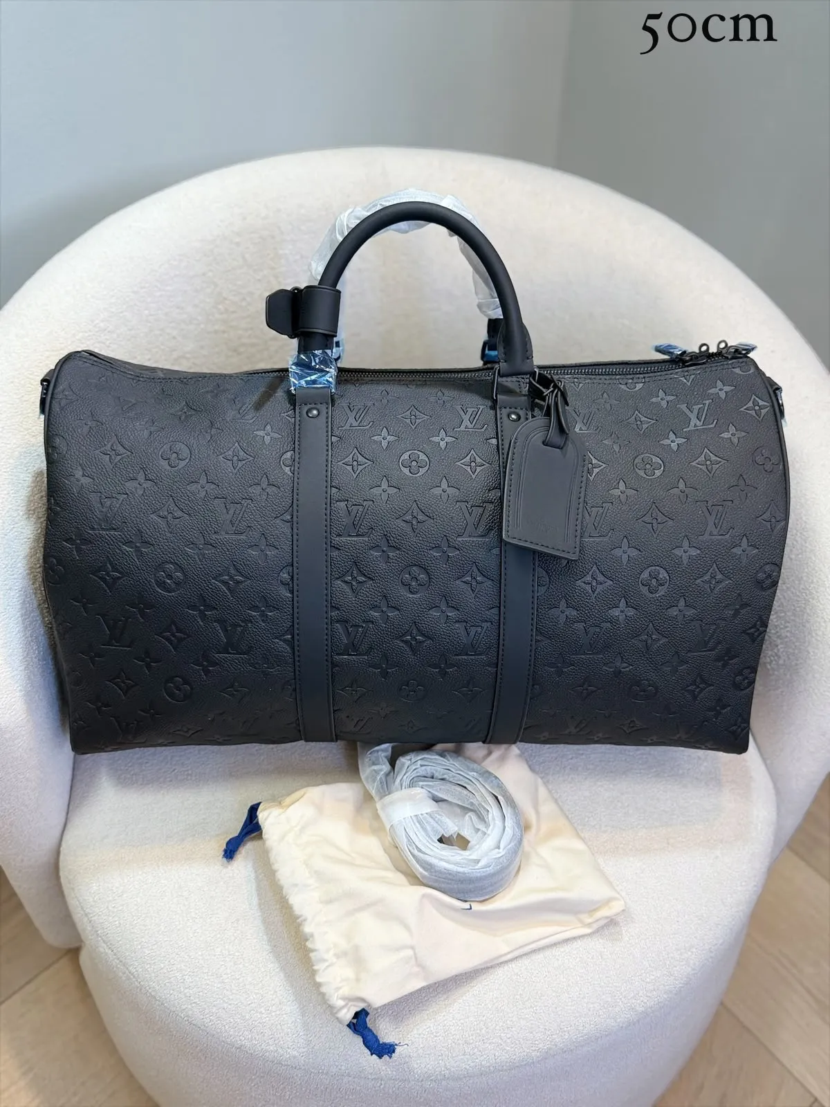 Keepall Monograma Preta Relevo