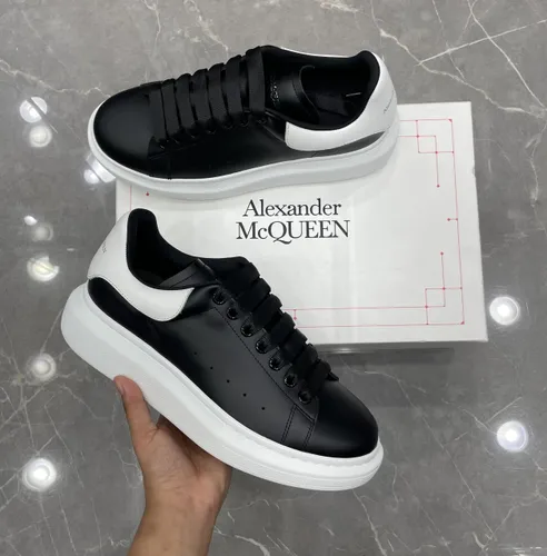 Ferragamo / McQueen 04